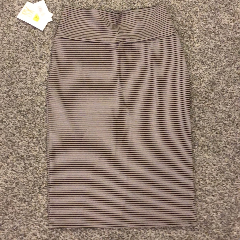 LuLaRoe Cassie skirt
